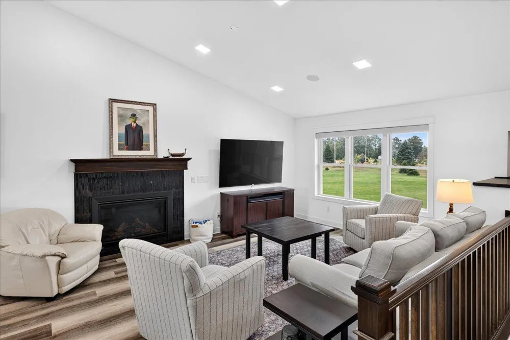 7700 Lent Trail Stacy, MN 55079