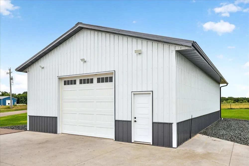 7700 Lent Trail Stacy, MN 55079