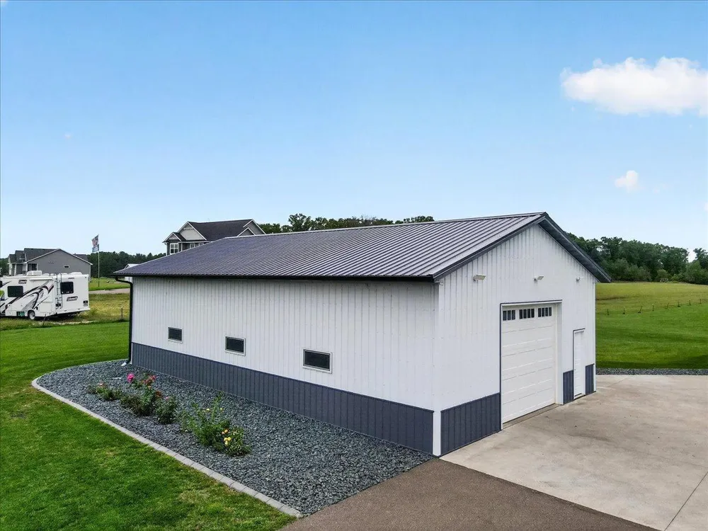 7700 Lent Trail Stacy, MN 55079