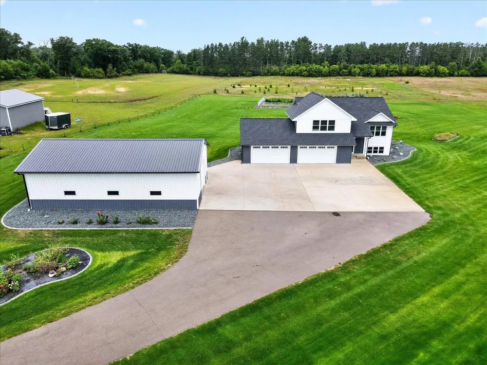 7700 Lent Trail Stacy, MN 55079