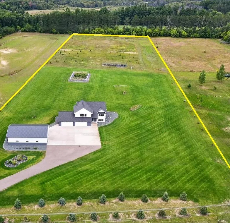 7700 Lent Trail Stacy, MN 55079