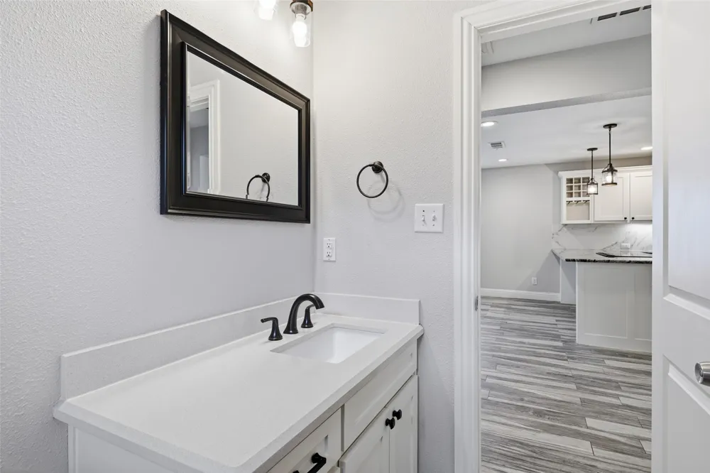 1319 Lansford Avenue Dallas, TX 75224