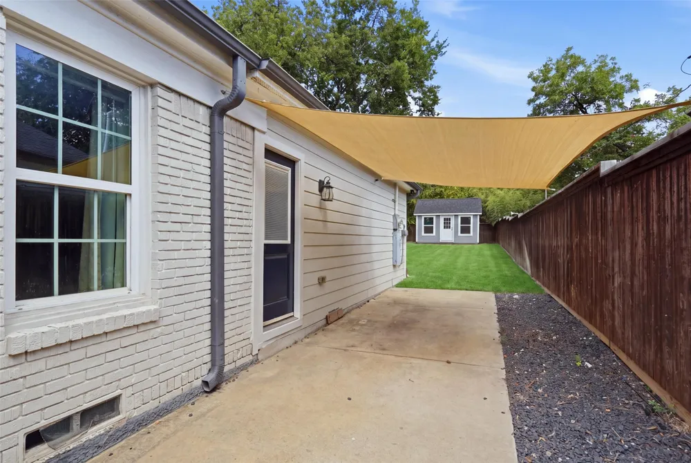 1319 Lansford Avenue Dallas, TX 75224