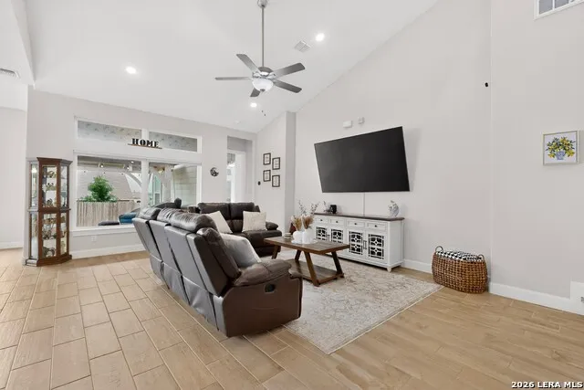15230 Comanche Mist San Antonio, TX 78233