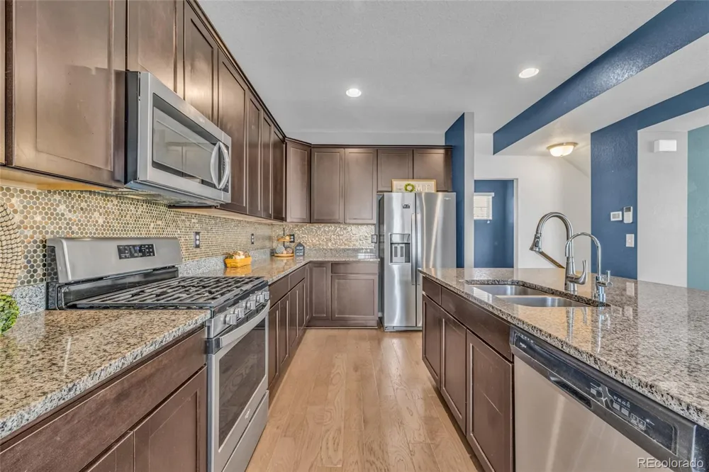 18183 E 104th Way Commerce City, CO 80022