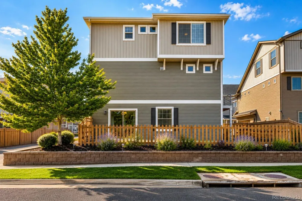 18183 E 104th Way Commerce City, CO 80022