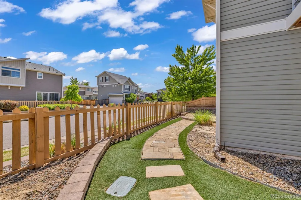 18183 E 104th Way Commerce City, CO 80022