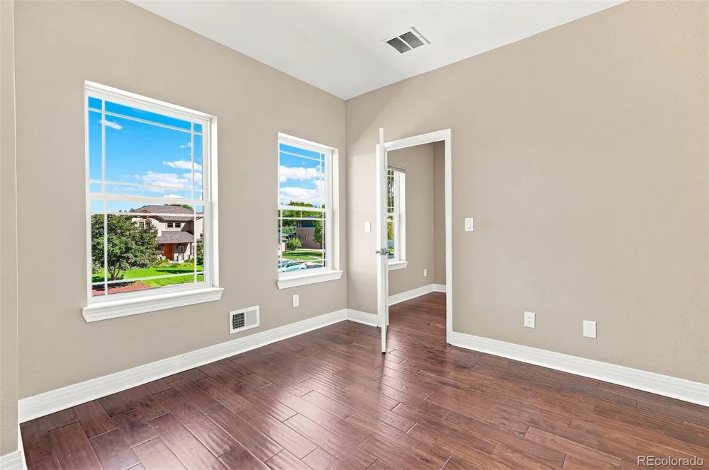 965 Krameria Street Denver, CO 80220