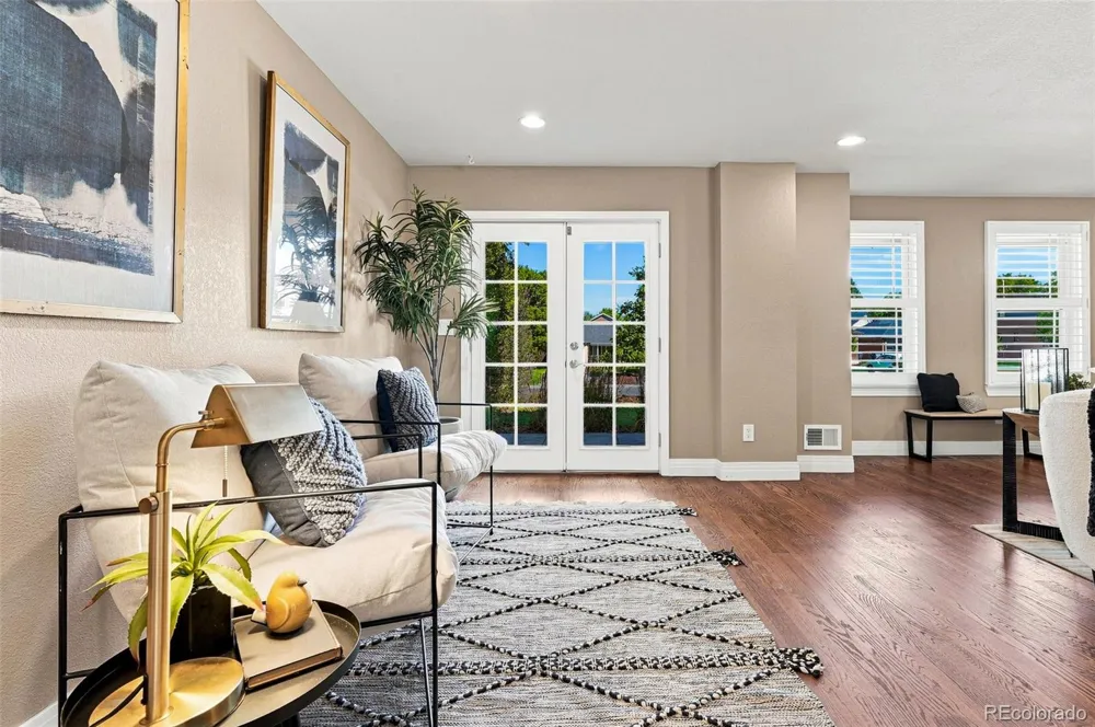 965 Krameria Street Denver, CO 80220