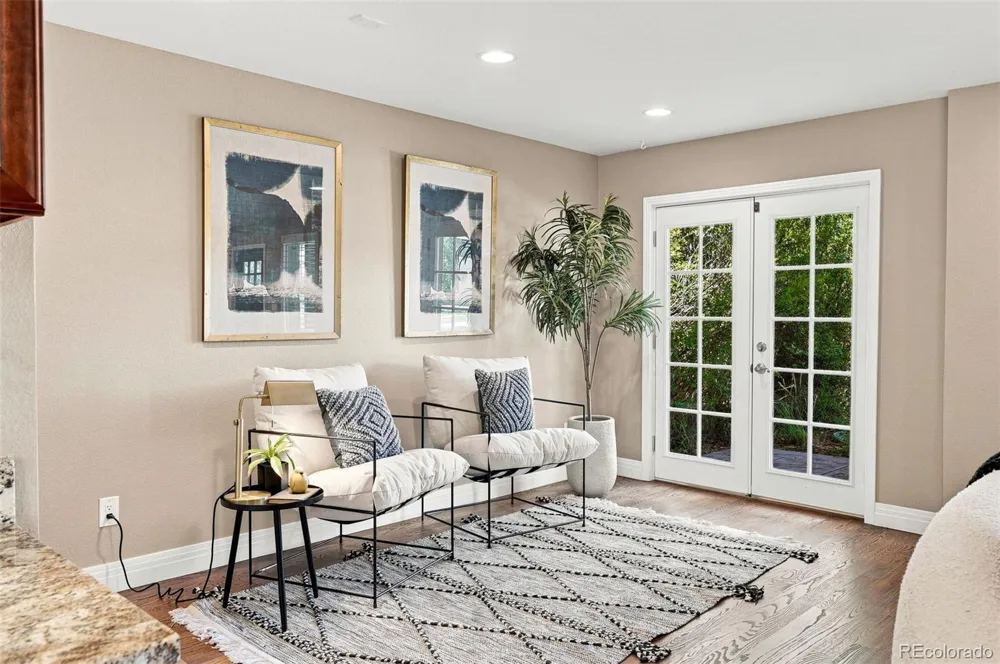 965 Krameria Street Denver, CO 80220