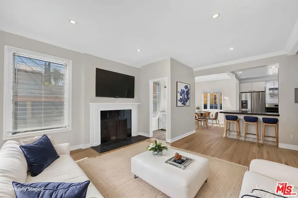 215 S Gale Drive Beverly Hills, CA 90211