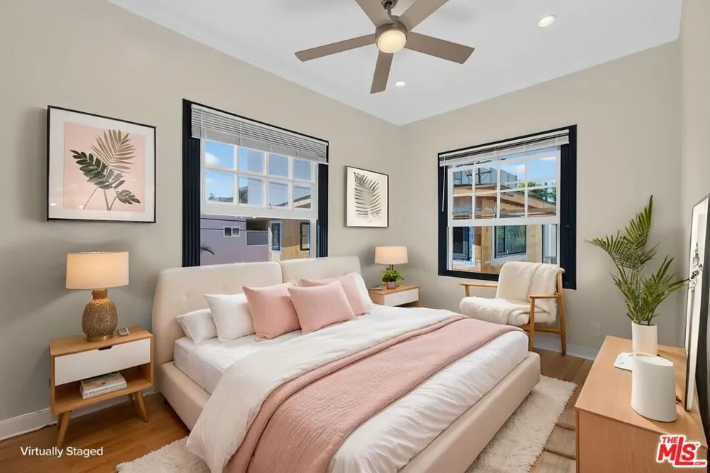 215 S Gale Drive Beverly Hills, CA 90211