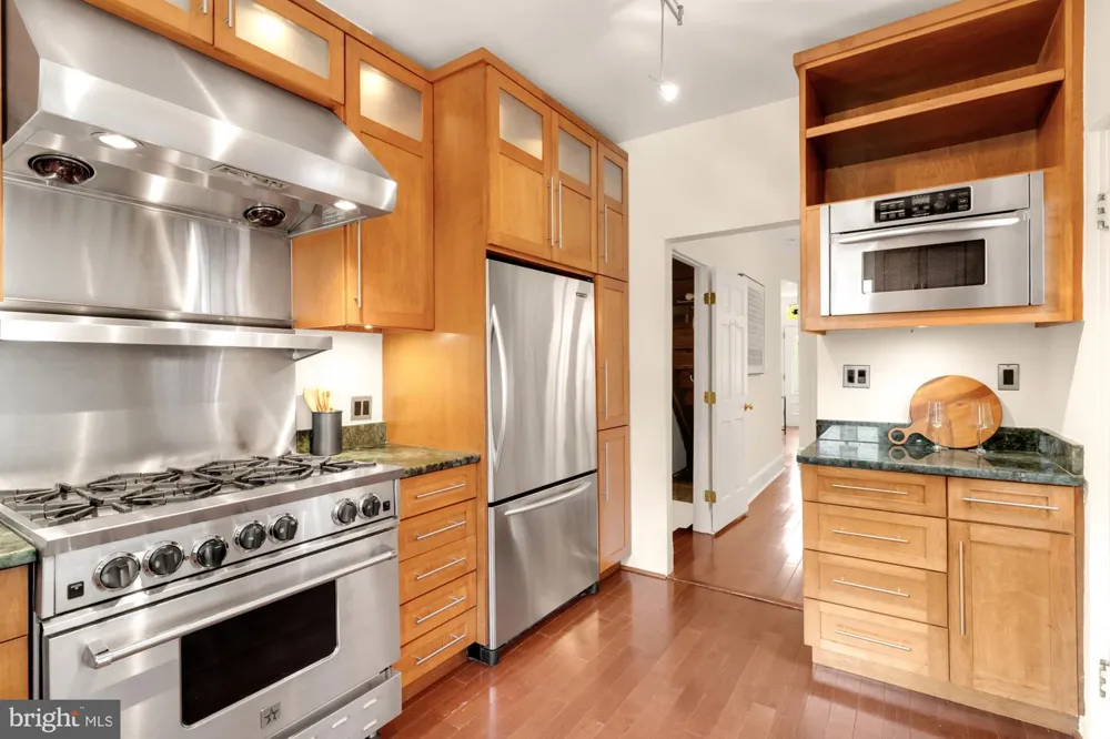 1454 T STREET NW Washington, DC 20009