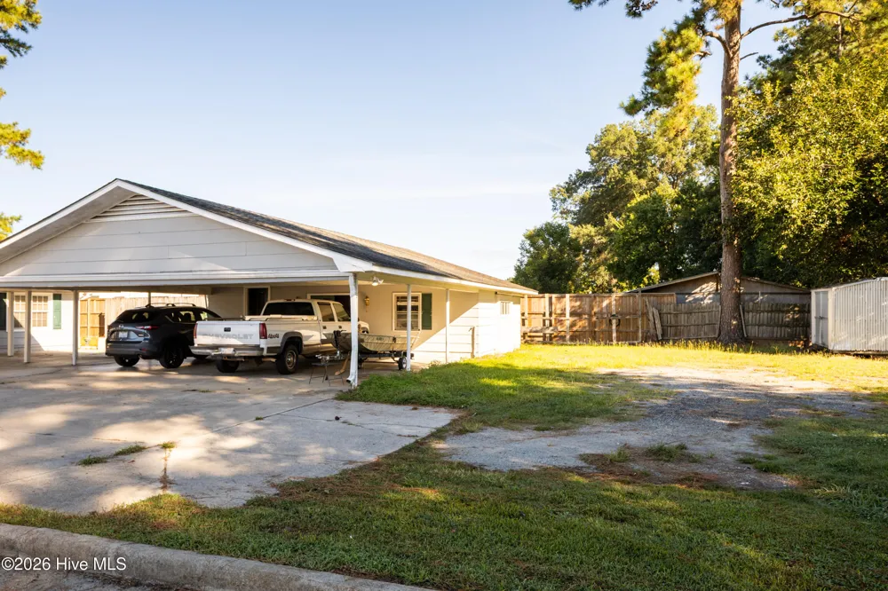 502 Raleigh Road Clinton, NC 28328