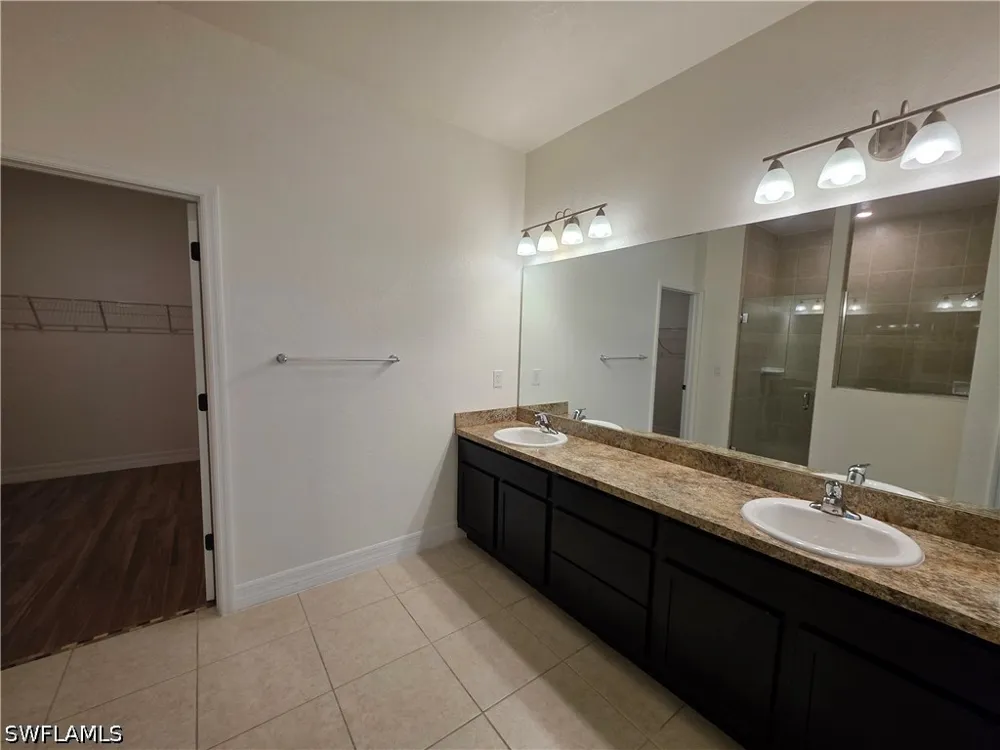 SE 5th Place Cape Coral, FL 33990