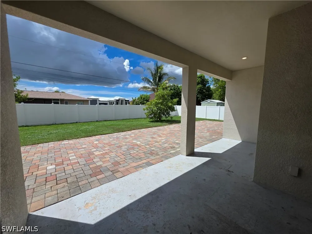 SE 5th Place Cape Coral, FL 33990