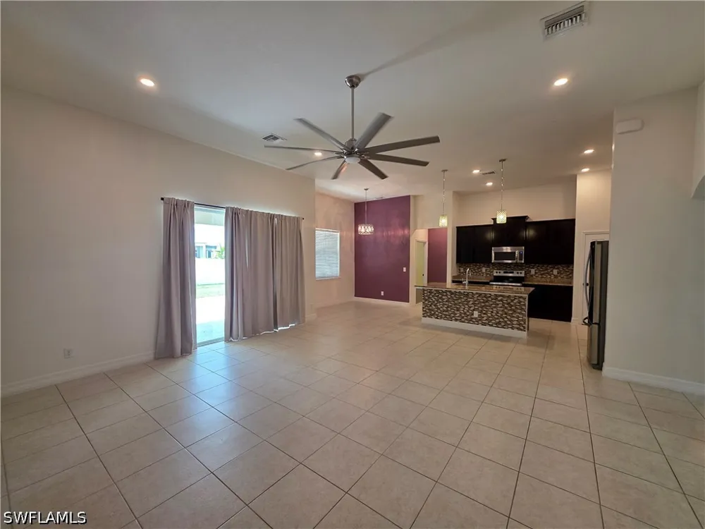 SE 5th Place Cape Coral, FL 33990