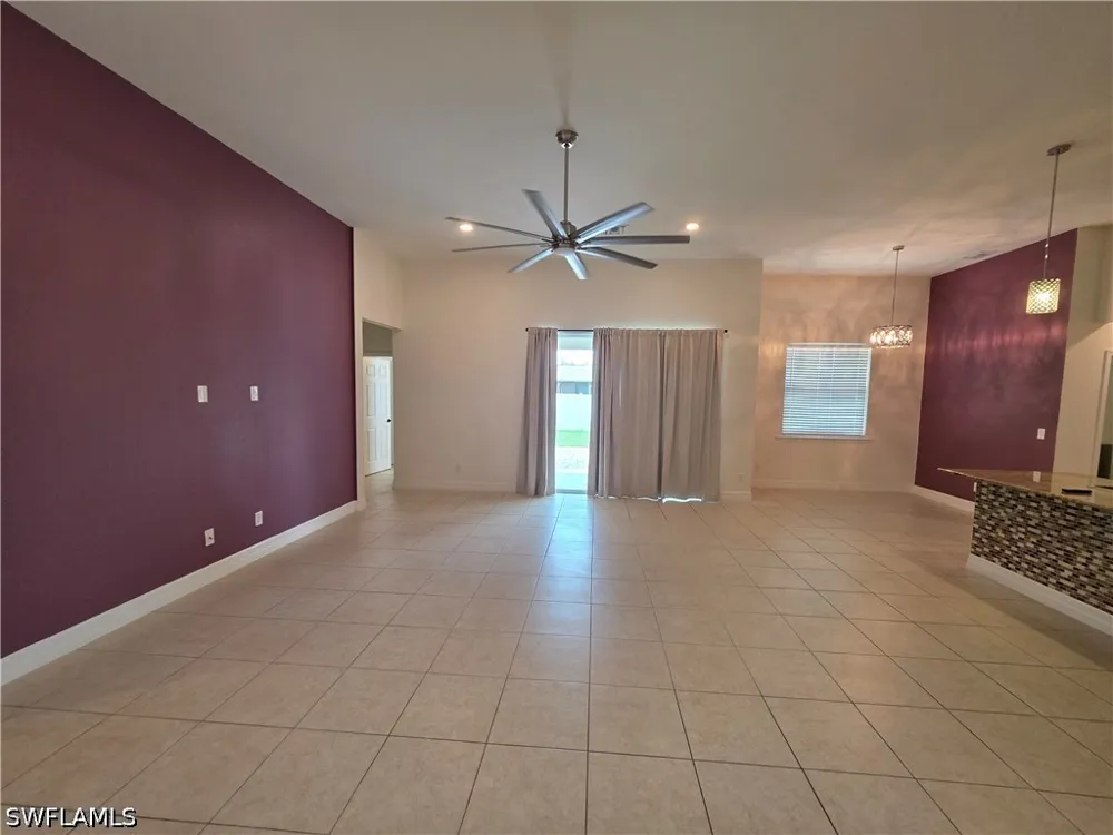 SE 5th Place Cape Coral, FL 33990