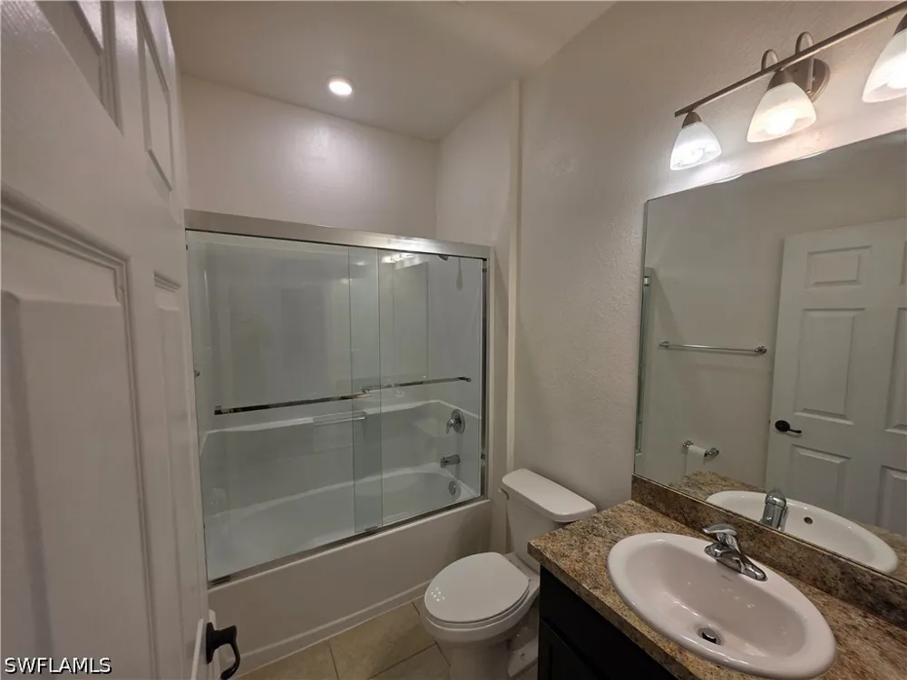 SE 5th Place Cape Coral, FL 33990