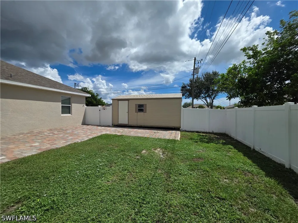 SE 5th Place Cape Coral, FL 33990