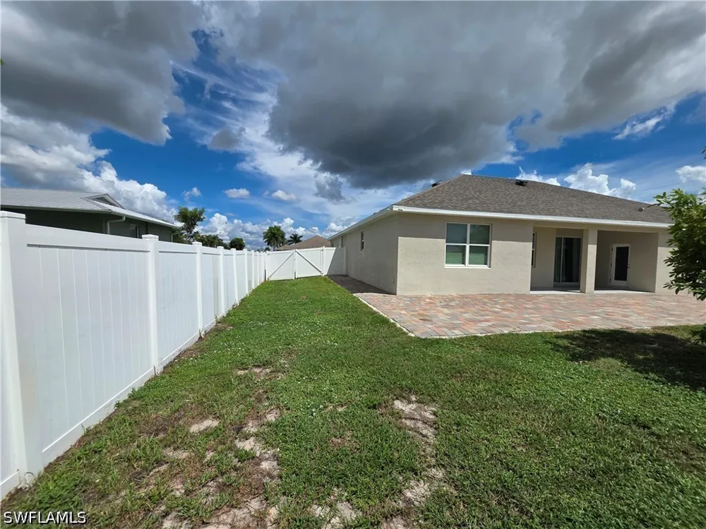 SE 5th Place Cape Coral, FL 33990