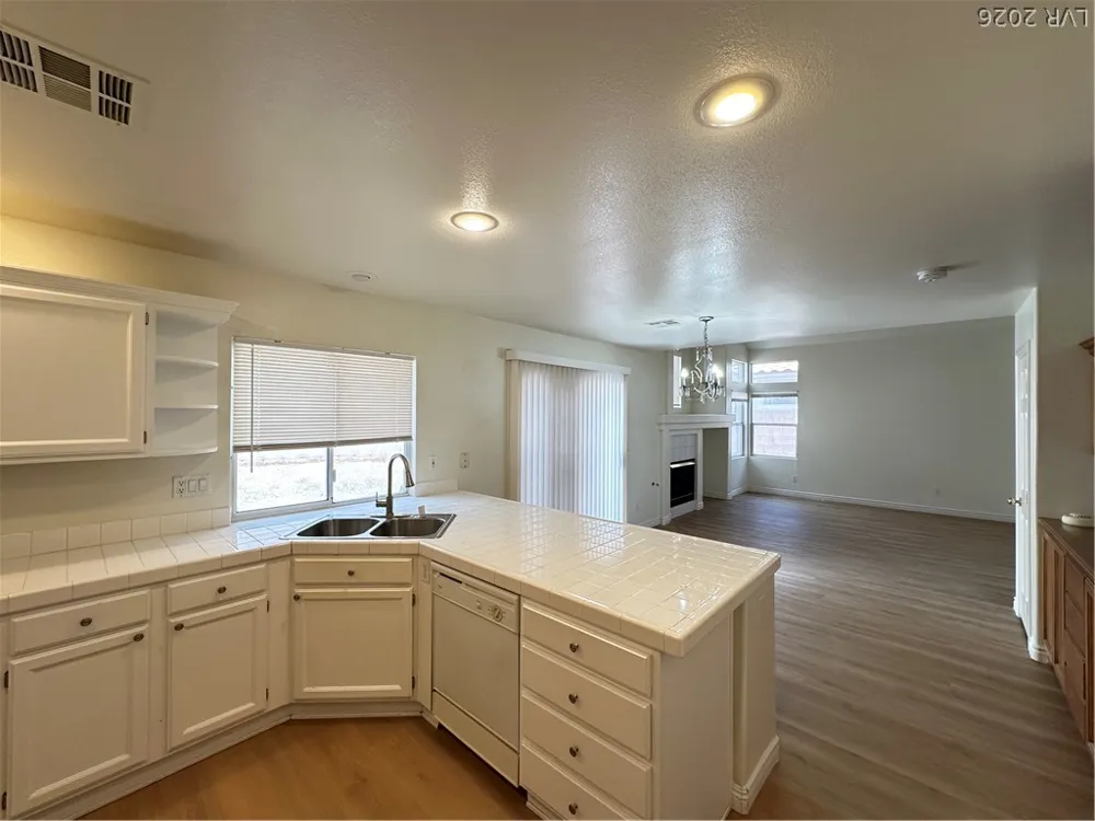 1517 Cross Country Street Las Vegas, NV 89144