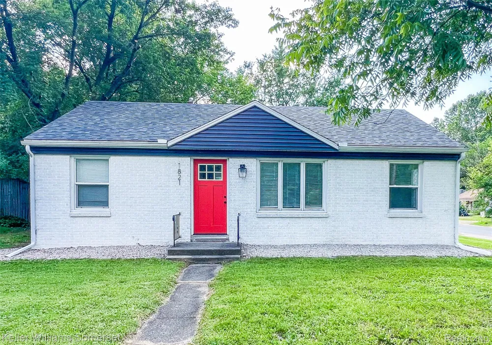 1821 Nazareth Road Kalamazoo Charter Township, MI 49048