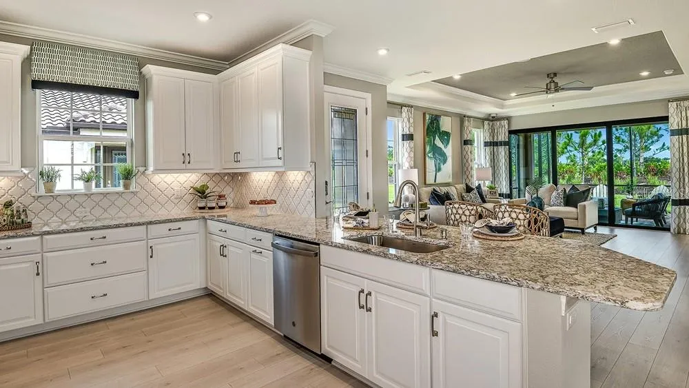 3312 PORTO LANE Bradenton, FL 34211