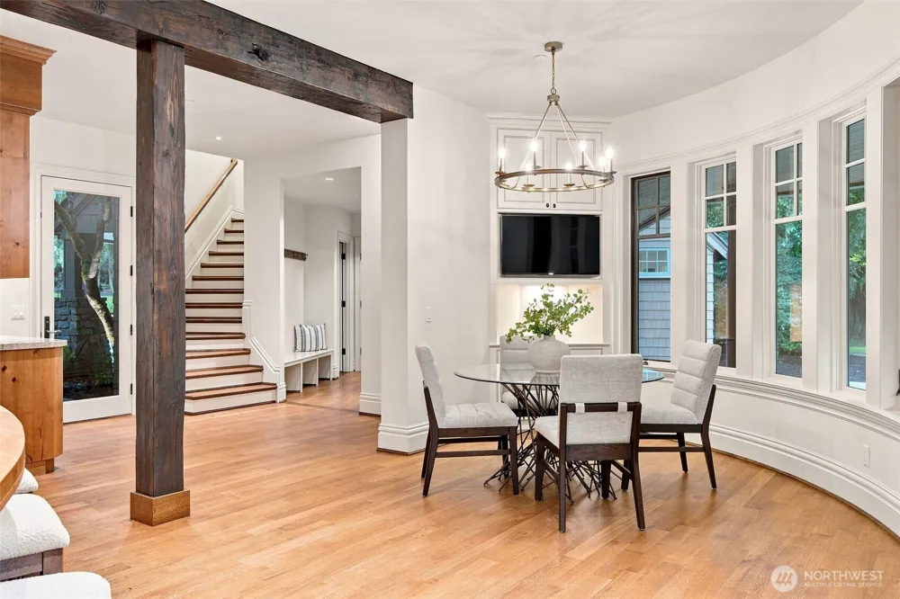 24950 SE Old Black Nugget Road Issaquah, WA 98029
