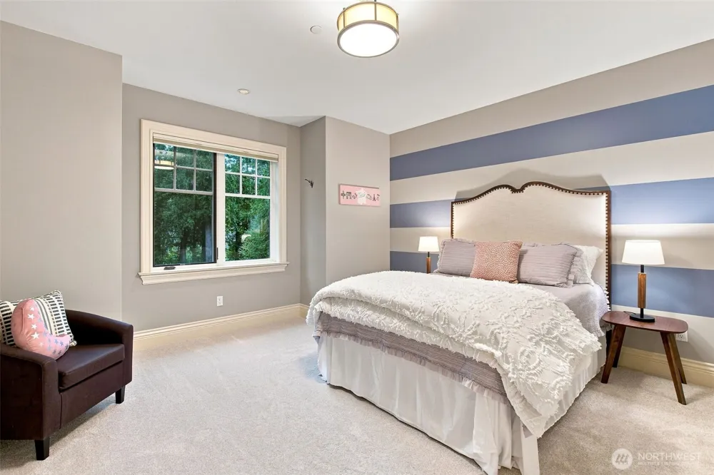 24950 SE Old Black Nugget Road Issaquah, WA 98029