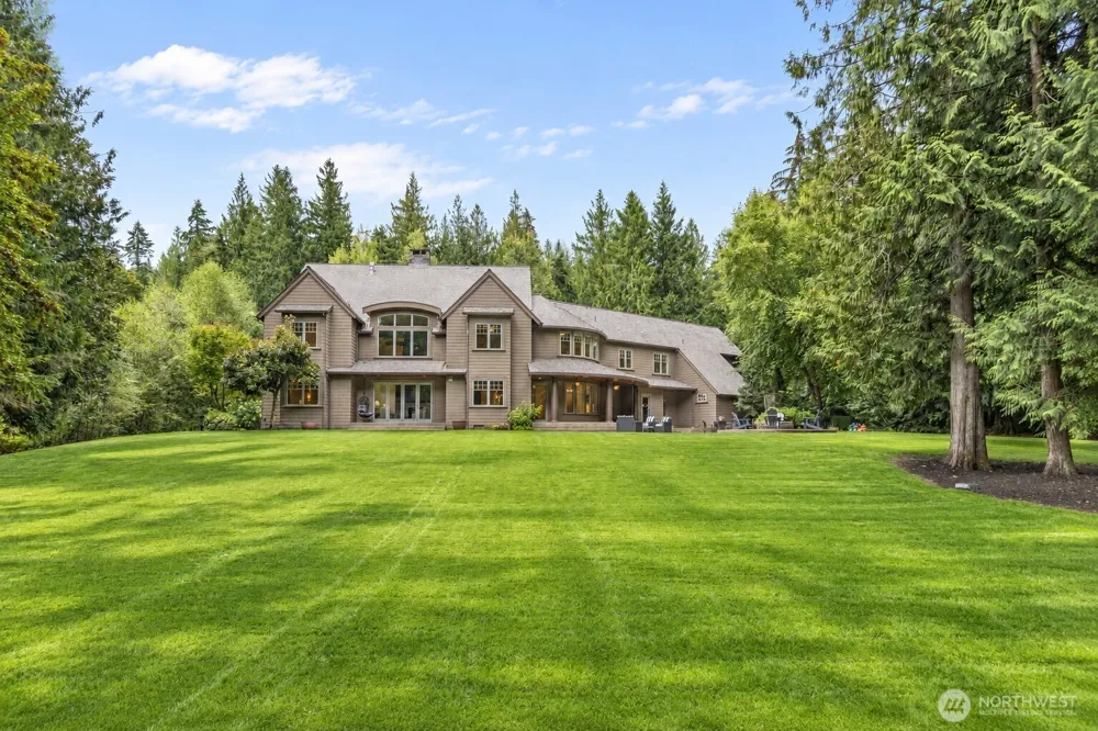 24950 SE Old Black Nugget Road Issaquah, WA 98029