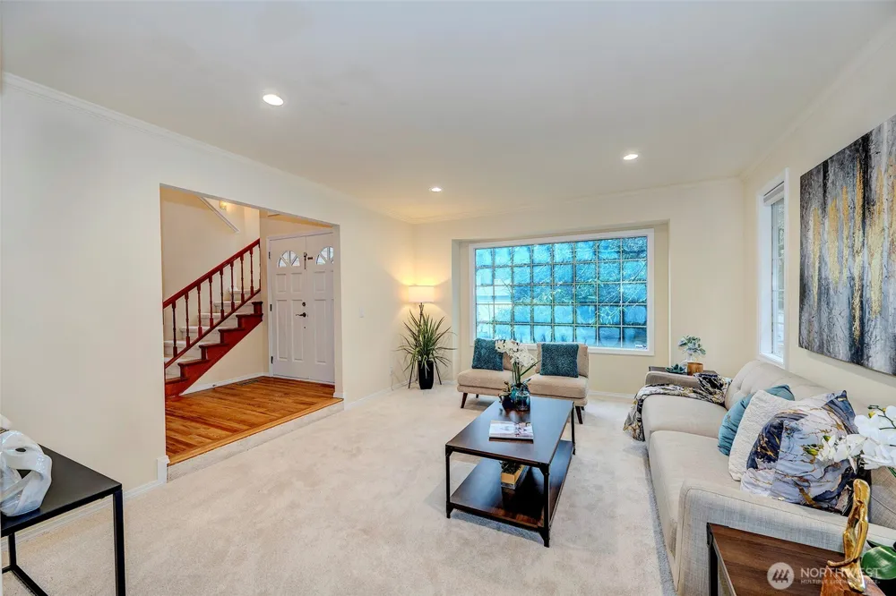 13133 NE 74th Street Kirkland, WA 98033