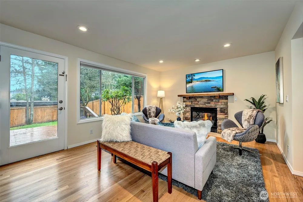 13133 NE 74th Street Kirkland, WA 98033