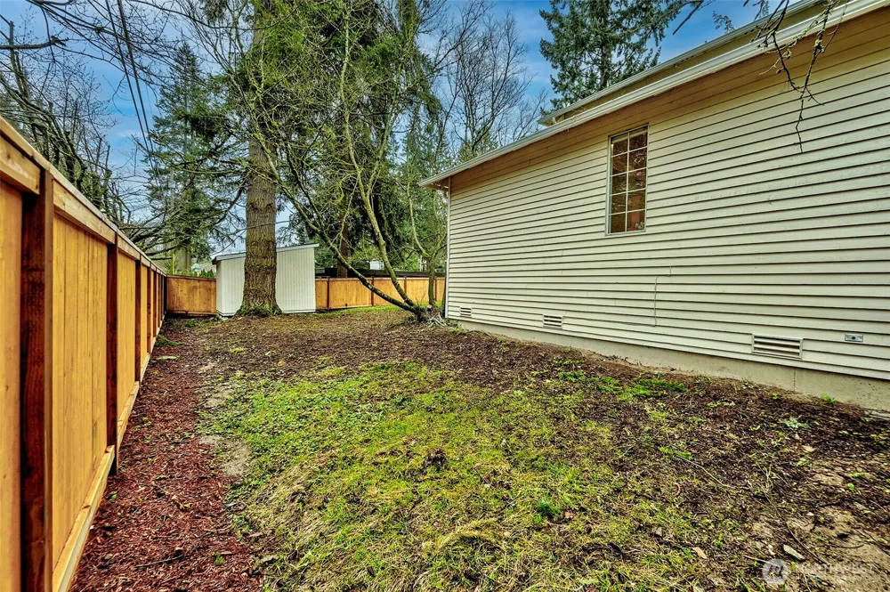 13133 NE 74th Street Kirkland, WA 98033