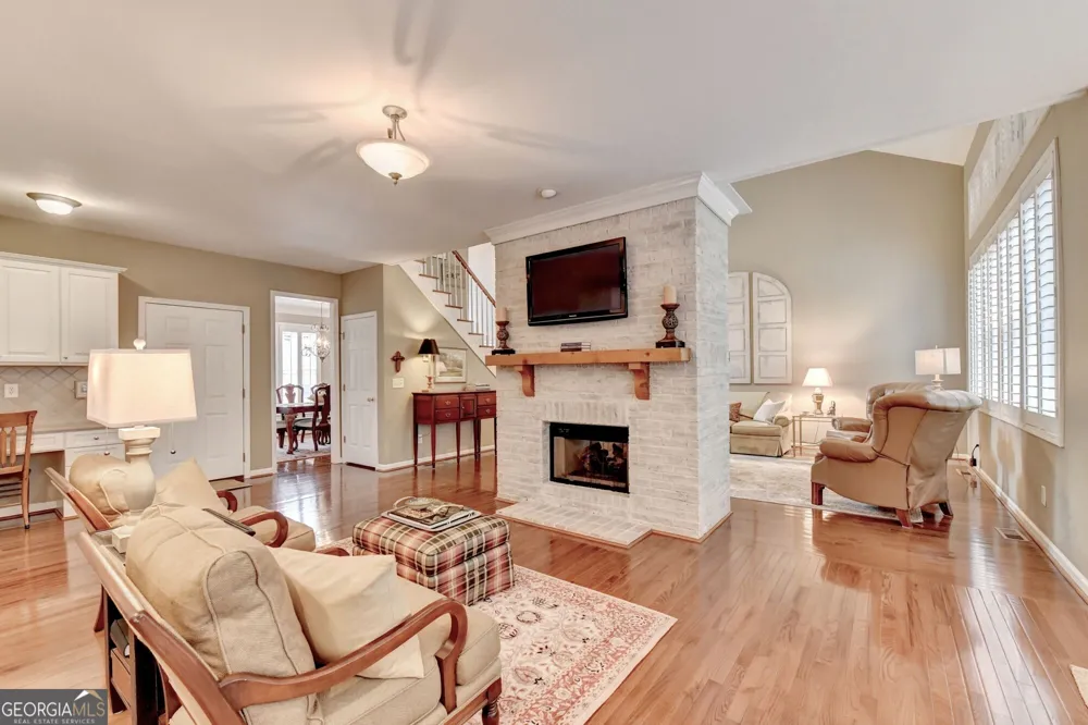 4196 Cami WAY NE Buford, GA 30519