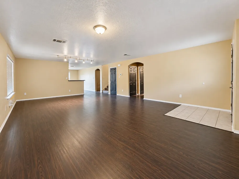 3325 Whisper Bluff Schertz, TX 78108