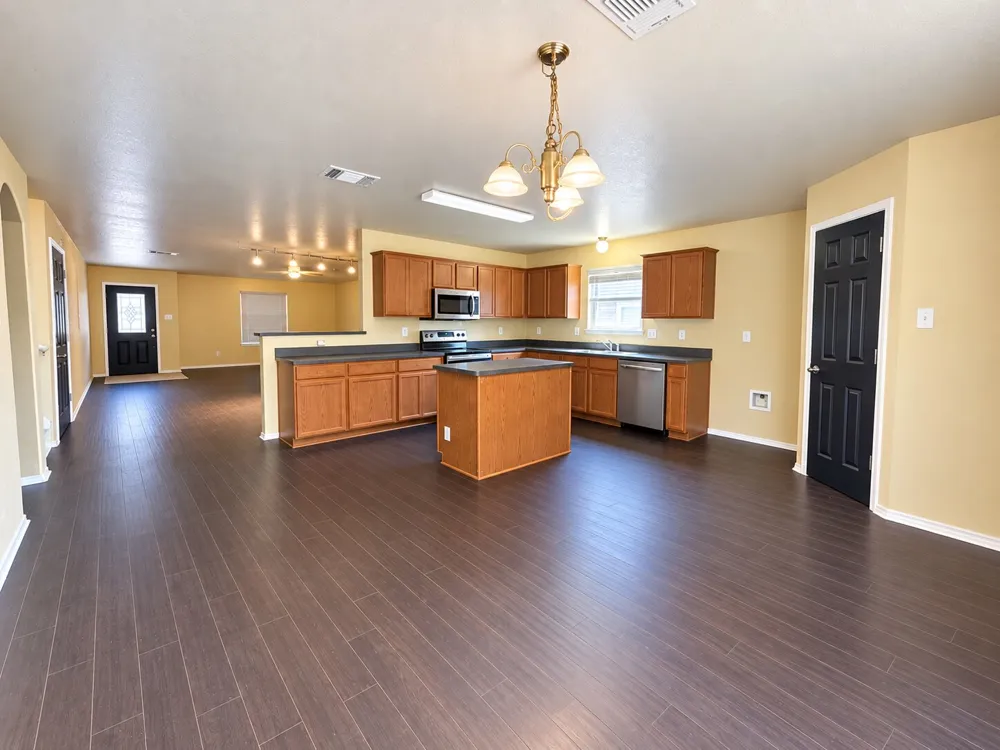 3325 Whisper Bluff Schertz, TX 78108