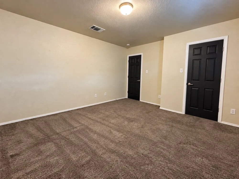 3325 Whisper Bluff Schertz, TX 78108