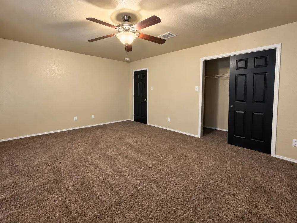 3325 Whisper Bluff Schertz, TX 78108