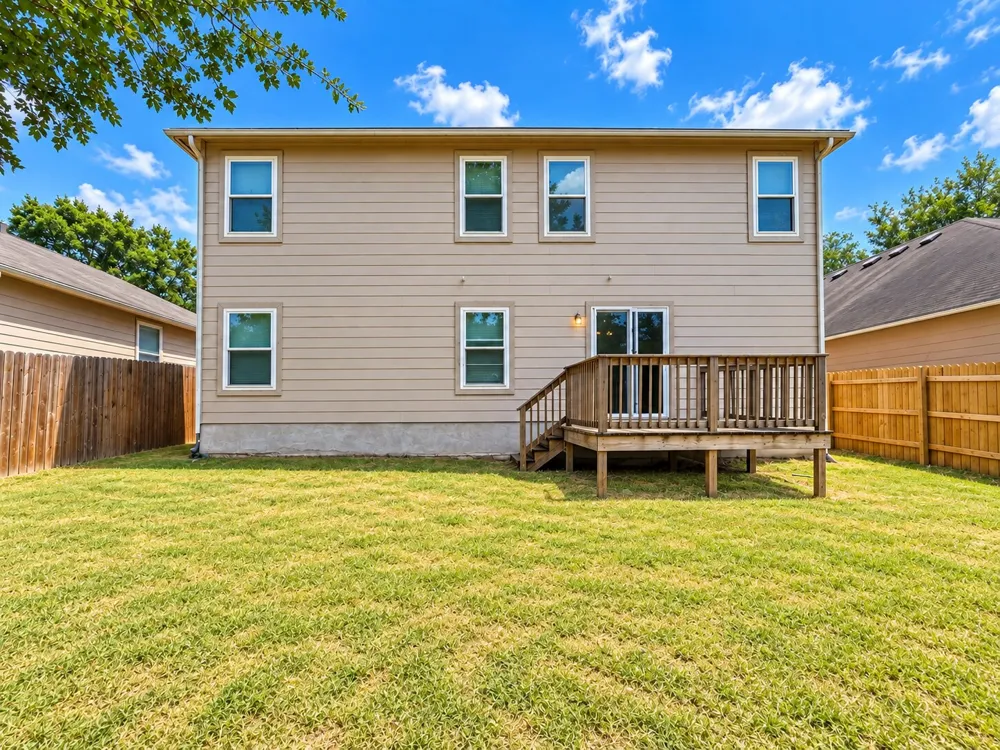 3325 Whisper Bluff Schertz, TX 78108