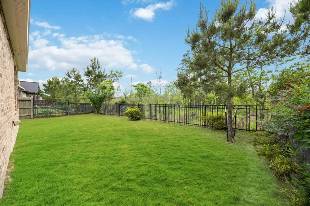 9816 Preserve Way Conroe, TX 77385