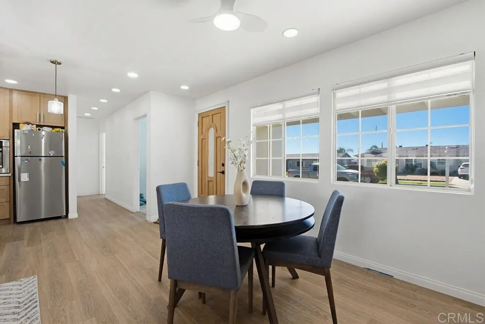 9462 Doheny Road Santee, CA 92071
