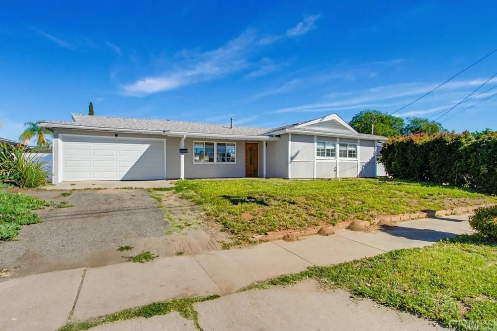 9462 Doheny Road Santee, CA 92071
