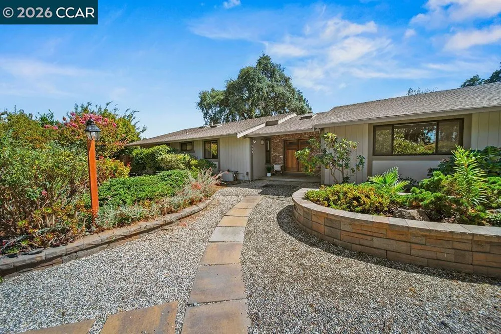 555 Kismet Ct Walnut Creek, CA 94597