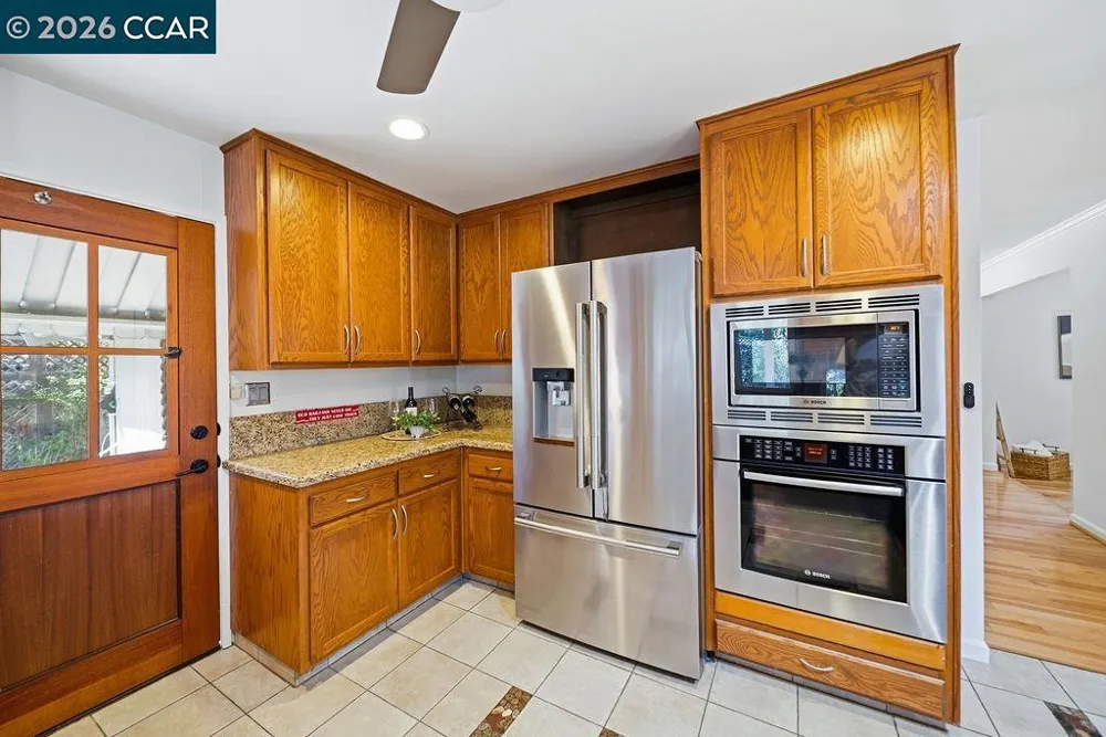 555 Kismet Ct Walnut Creek, CA 94597