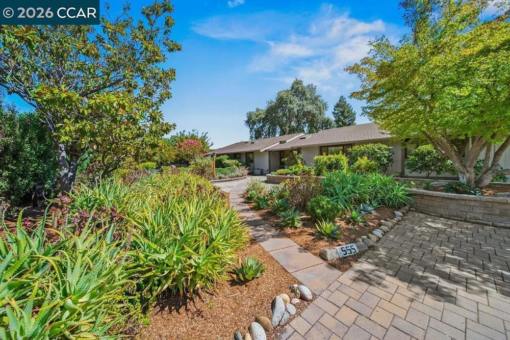 555 Kismet Ct Walnut Creek, CA 94597