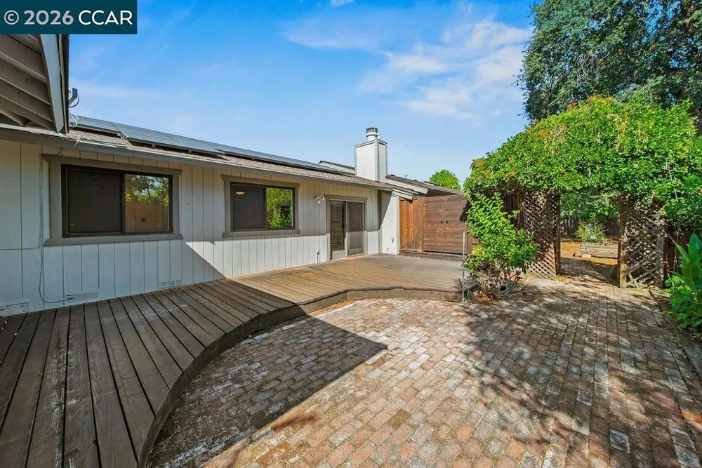 555 Kismet Ct Walnut Creek, CA 94597