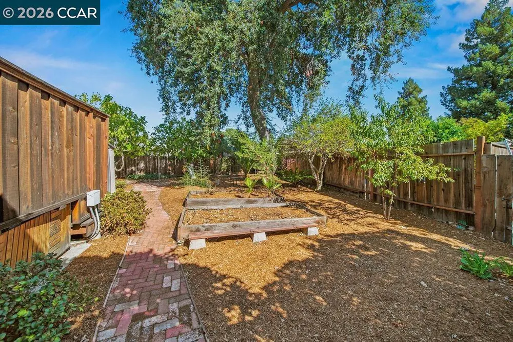 555 Kismet Ct Walnut Creek, CA 94597
