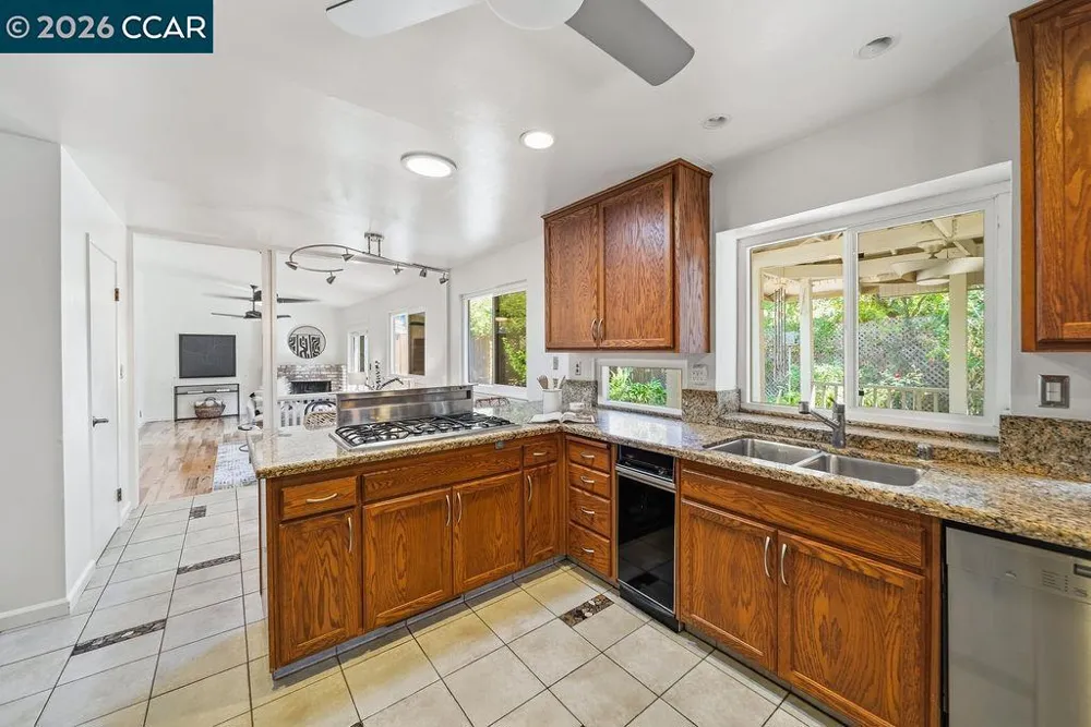 555 Kismet Ct Walnut Creek, CA 94597
