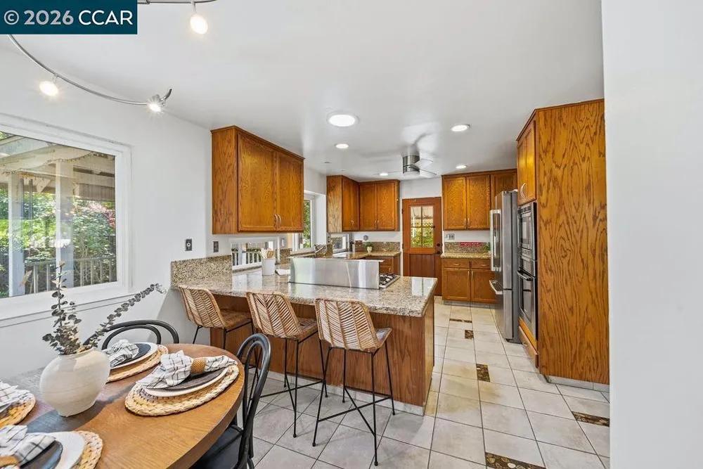 555 Kismet Ct Walnut Creek, CA 94597
